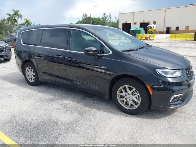 Продажа на аукционе авто 2025 Chrysler Pacifica Select, vin: 2C4RC1BG8SR507008, номер лота: 45978920