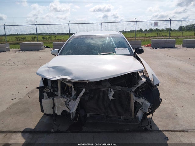 4T1BF1FK5EU324675 Toyota CAMRY SE