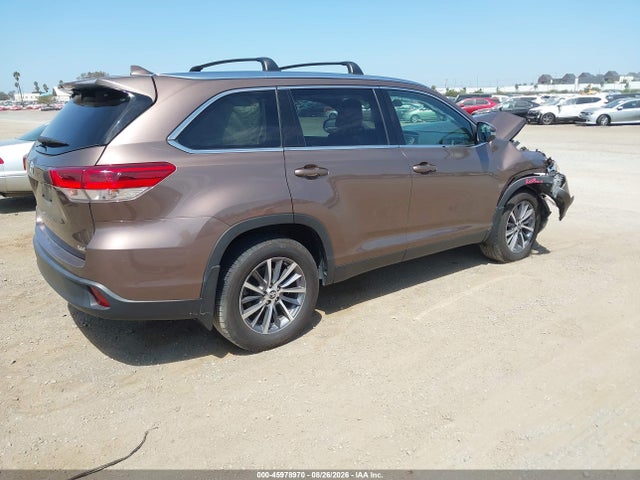 5TDKZRFH4KS328408 Toyota Highlander Xle