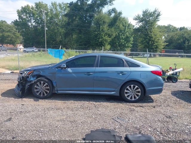 Продажа на аукционе авто 2015 Hyundai Sonata Sport, vin: 5NPE34AF9FH154810, номер лота: 45978974