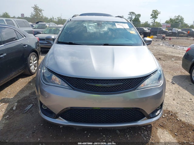 2019 Chrysler Pacifica Touring Plus მანქანა იყიდება აუქციონზე, vin: 2C4RC1FG2KR532416, აუქციონის ნომერი: 45978998