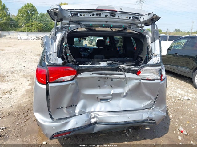 2019 Chrysler Pacifica Touring Plus მანქანა იყიდება აუქციონზე, vin: 2C4RC1FG2KR532416, აუქციონის ნომერი: 45978998