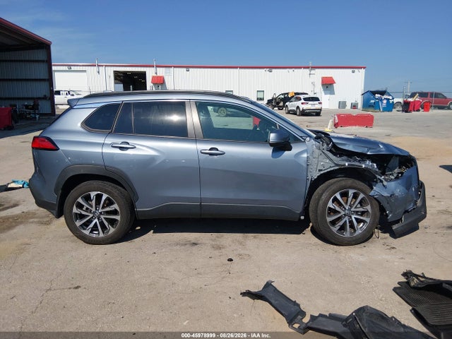 45978999 :رقم المزاد ، 7MUDAAAG4PV070971 vin ، 2023 Toyota Corolla Cross Xle مزاد بيع