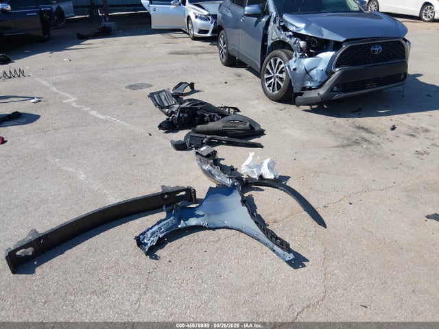 45978999 :رقم المزاد ، 7MUDAAAG4PV070971 vin ، 2023 Toyota Corolla Cross Xle مزاد بيع