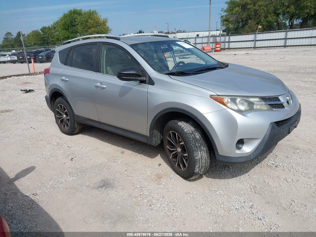 Продажа на аукционе авто 2014 Toyota Rav4 Le, vin: JTMZFREV1EJ008253, номер лота: 45979019