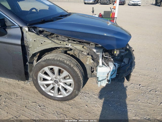 45979036 :رقم المزاد ، 4T1C11AK3LU973916 vin ، 2020 Toyota Camry Le مزاد بيع