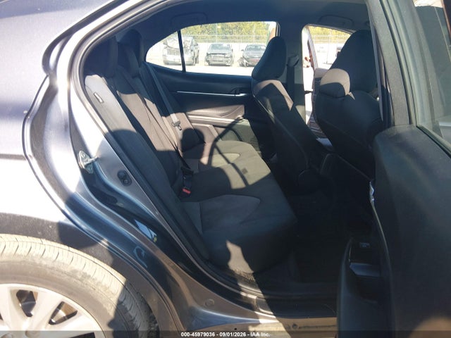 45979036 :رقم المزاد ، 4T1C11AK3LU973916 vin ، 2020 Toyota Camry Le مزاد بيع