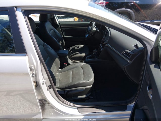 2020 Hyundai Elantra Limited მანქანა იყიდება აუქციონზე, vin: 5NPD84LF4LH517715, აუქციონის ნომერი: 45979045