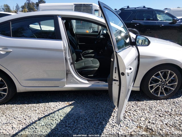 2020 Hyundai Elantra Limited მანქანა იყიდება აუქციონზე, vin: 5NPD84LF4LH517715, აუქციონის ნომერი: 45979045