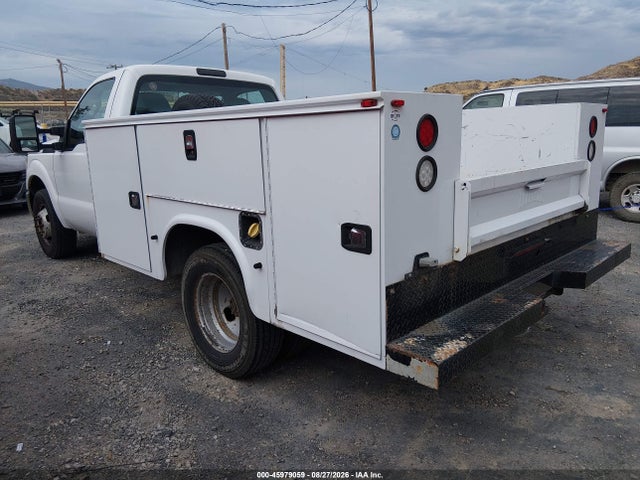 Ford F-350 Chassis Xl 2016 1FDRF3G60GEC86667 Image 3