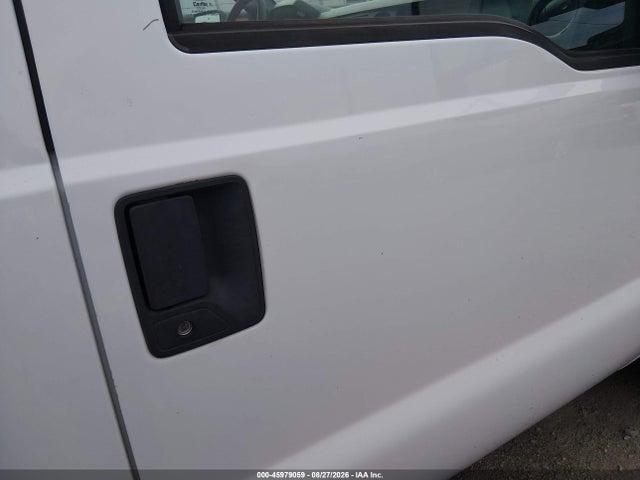 Ford F-350 Chassis Xl 2016 1FDRF3G60GEC86667 Image 13