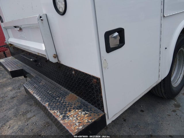 Ford F-350 Chassis Xl 2016 1FDRF3G60GEC86667 Image 14