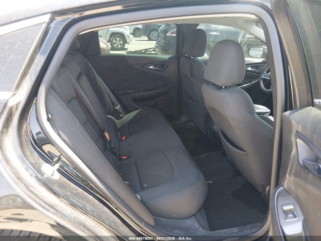 Chevrolet Malibu 1fl 2017 1G1ZC5STXHF256957 Image 8