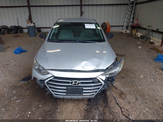 Продажа на аукционе авто 2017 Hyundai Elantra Se, vin: 5NPD74LF0HH100165, номер лота: 45979132