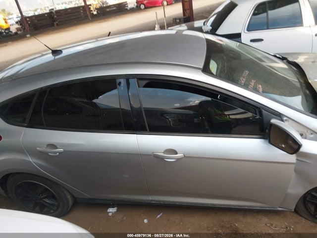 Ford FOCUS SE 2018 1FADP3K27JL326686 Image 13