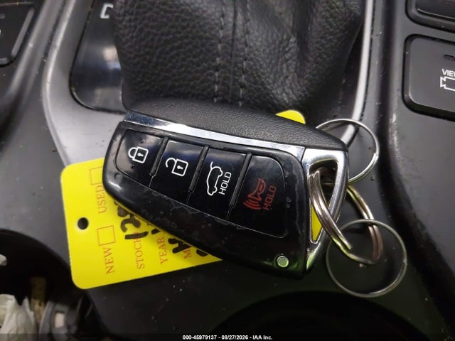 Продаж на аукціоні авто 2017 Hyundai Santa Fe Sport 2.0t Ultimate, vin: 5XYZWDLA2HG466519, номер лоту: 45979137