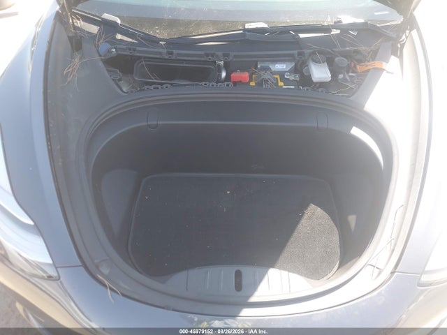 5YJ3E1EA5JF012086 Tesla Model 3 Long Range/mid Range