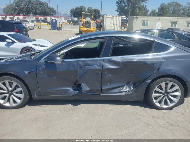 Tesla Model 3 Long Range/mid Range 2018 5YJ3E1EA5JF012086 Image 6