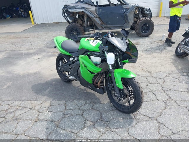 2008 Kawasaki Ex650 A მანქანა იყიდება აუქციონზე, vin: JKAEXEA128A040229, აუქციონის ნომერი: 45979166