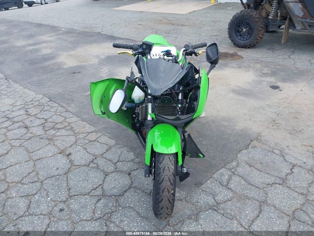 2008 Kawasaki Ex650 A მანქანა იყიდება აუქციონზე, vin: JKAEXEA128A040229, აუქციონის ნომერი: 45979166