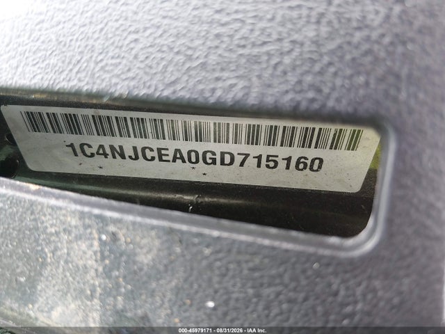 45979171 :رقم المزاد ، 1C4NJCEA0GD715160 vin ، 2016 Jeep Compass Latitude مزاد بيع