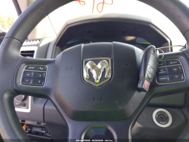45979209 :رقم المزاد ، 1C6RR6GG6JS317510 vin ، 2018 Ram 1500 Slt  4x2 6'4 Box مزاد بيع
