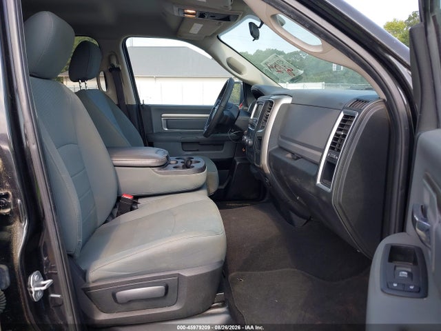 45979209 :رقم المزاد ، 1C6RR6GG6JS317510 vin ، 2018 Ram 1500 Slt  4x2 6'4 Box مزاد بيع