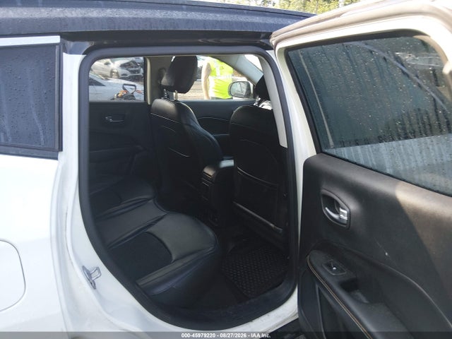 45979220 :رقم المزاد ، 3C4NJDBB1KT682871 vin ، 2019 Jeep Compass Latitude مزاد بيع