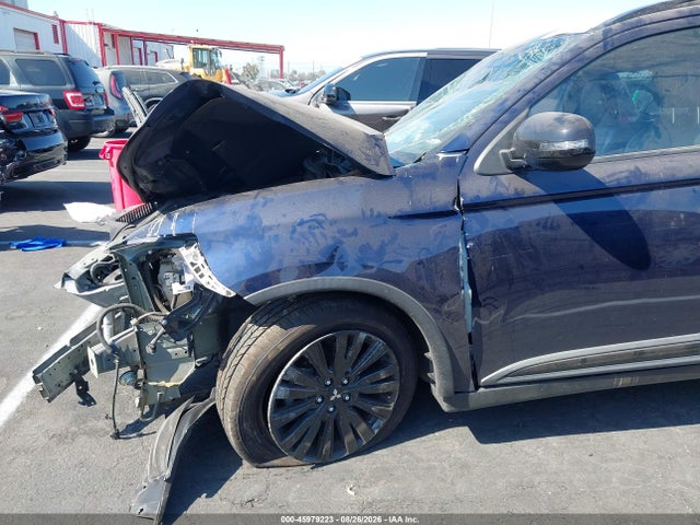 2020 Mitsubishi Outlander Le 2.4/se 2.4/sel 2.4/sp 2.4 მანქანა იყიდება აუქციონზე, vin: JA4AD3A32LZ046555, აუქციონის ნომერი: 45979223