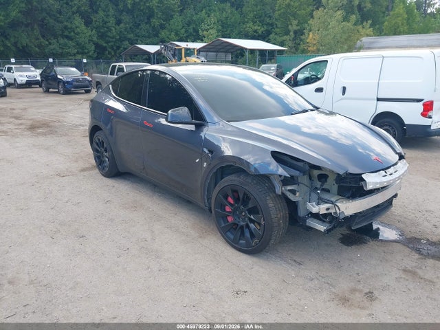 Tesla Model Y Long Range Dual Motor All-wheel Drive 2022 7SAYGDEE1NF377894 главное изображение