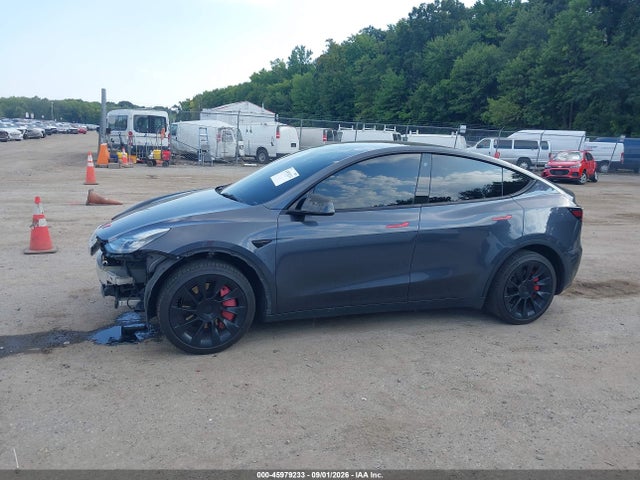 7SAYGDEE1NF377894 Tesla Model Y Long Range Dual Motor All-wheel Drive