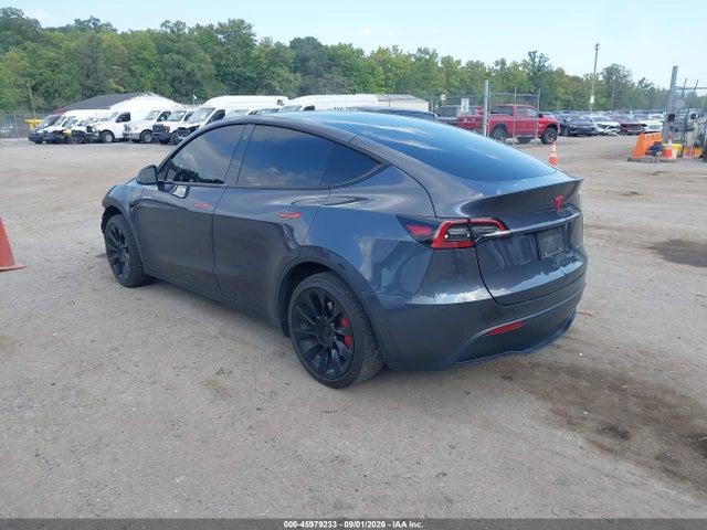 7SAYGDEE1NF377894 Tesla Model Y Long Range Dual Motor All-wheel Drive