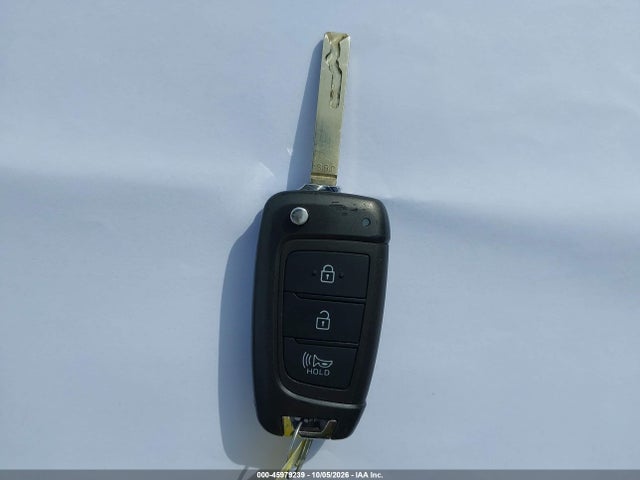 5NMJACAE8PH262565 Hyundai TUCSON SE