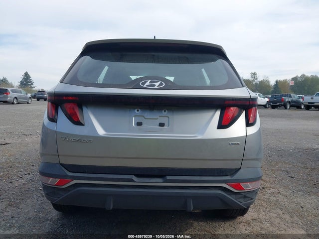 5NMJACAE8PH262565 Hyundai TUCSON SE