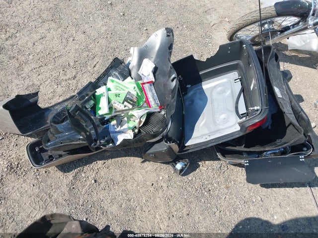 Harley-Davidson Flhtk Ultra Limited 2018 1HD1KED11JB671695 Image 11