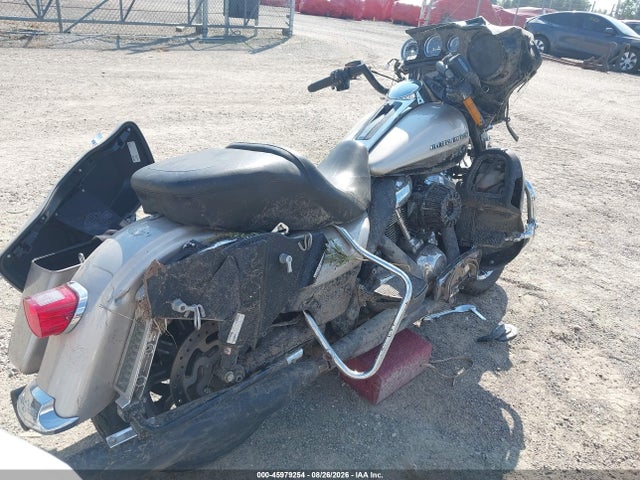 Harley-Davidson Flhtk Ultra Limited 2018 1HD1KED11JB671695 Image 4