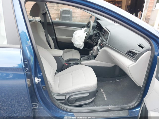 Продажа на аукционе авто 2020 Hyundai Elantra Se, vin: 5NPD74LF9LH608983, номер лота: 45979293