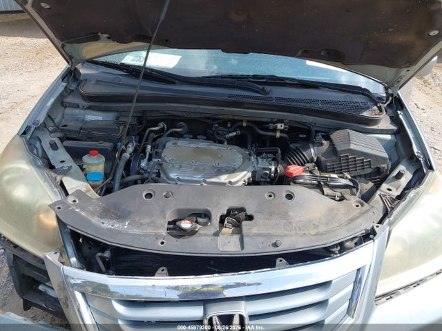 45979300 :رقم المزاد ، 5FNRL38708B055157 vin ، 2008 Honda Odyssey Ex-l مزاد بيع