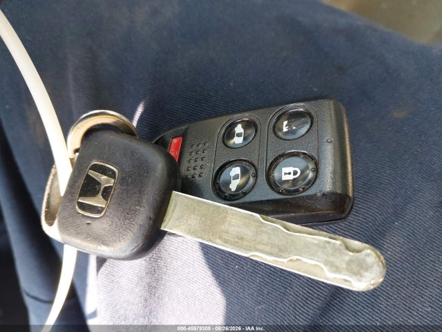 45979300 :رقم المزاد ، 5FNRL38708B055157 vin ، 2008 Honda Odyssey Ex-l مزاد بيع