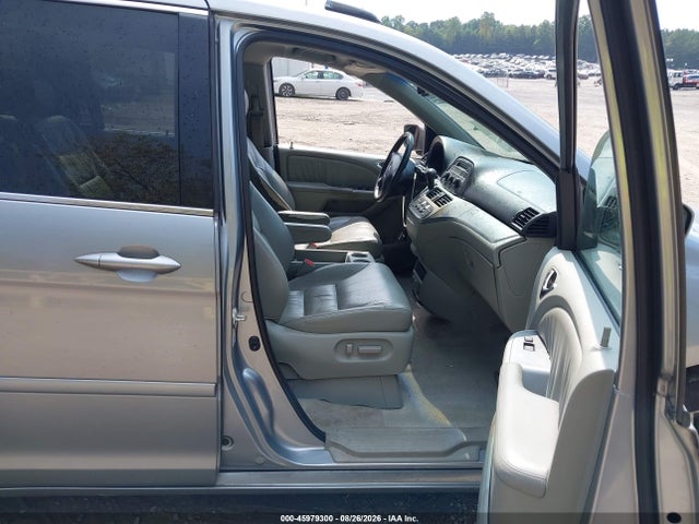 45979300 :رقم المزاد ، 5FNRL38708B055157 vin ، 2008 Honda Odyssey Ex-l مزاد بيع