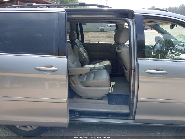 45979300 :رقم المزاد ، 5FNRL38708B055157 vin ، 2008 Honda Odyssey Ex-l مزاد بيع