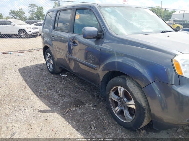 2015 Honda Pilot Se მანქანა იყიდება აუქციონზე, vin: 5FNYF4H33FB055107, აუქციონის ნომერი: 45979328