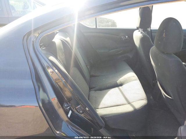 2015 Nissan Versa 1.6 Sv მანქანა იყიდება აუქციონზე, vin: 3N1CN7APXFL831832, აუქციონის ნომერი: 45979333