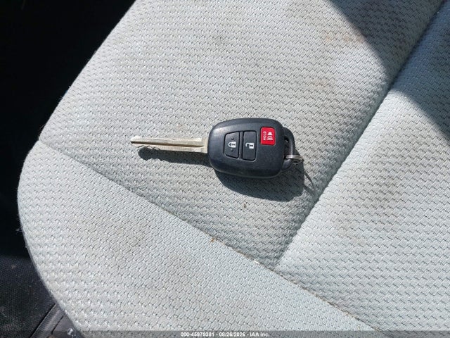 Toyota Prius C One 2016 JTDKDTB32G1590633 Image 11