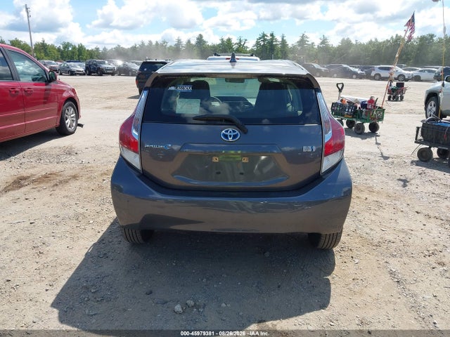 Toyota Prius C One 2016 JTDKDTB32G1590633 Image 16