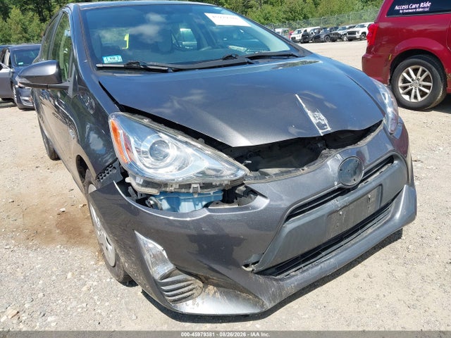 Toyota Prius C One 2016 JTDKDTB32G1590633 Image 6