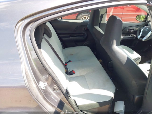 Toyota Prius C One 2016 JTDKDTB32G1590633 Image 8