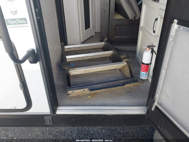 45979383 :رقم المزاد ، 1UJBJ0BR7N14K0308 vin ، 2022 Jayco White Hawk مزاد بيع