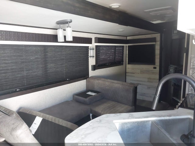 45979383 :رقم المزاد ، 1UJBJ0BR7N14K0308 vin ، 2022 Jayco White Hawk مزاد بيع