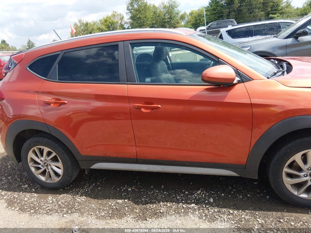2017 Hyundai Tucson Se მანქანა იყიდება აუქციონზე, vin: KM8J33A4XHU594580, აუქციონის ნომერი: 45979394